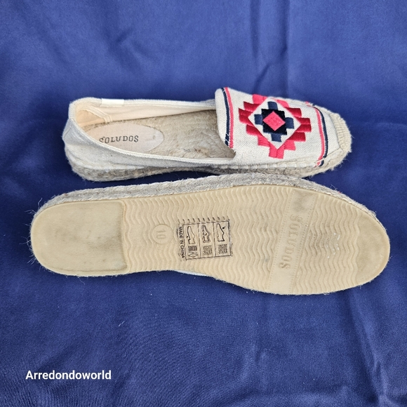 Soludos Embroidered Platform Smoking Slipper Sand - Picture 8 of 9